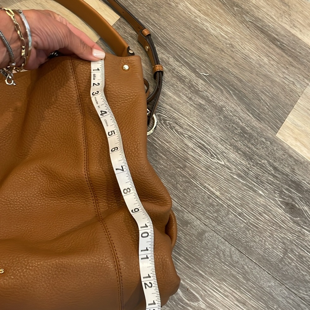 Michael Kors, designer purse, Lex in acorn, leather, non-smoking home, no flaws. - Picture 4 of 10